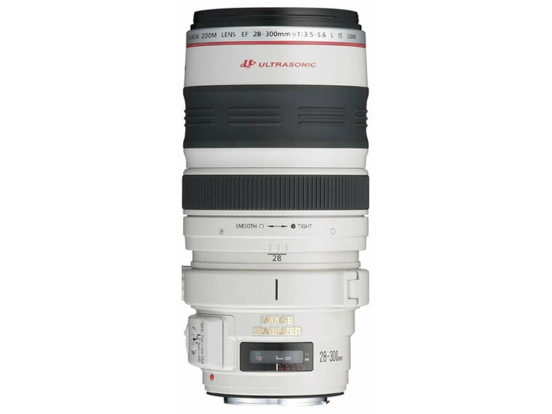 Объектив Canon EF 28-300mm f/3.5-5.6L IS USM, белый