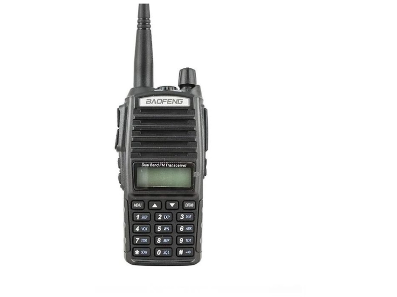 Рация Baofeng UV-82 Черная / Портативная радиостанция Баофенг для охоты и рыбалки с аккумулятором на 2000 мА*ч и радиусом до 10 км / UHF; VHF; IP54
